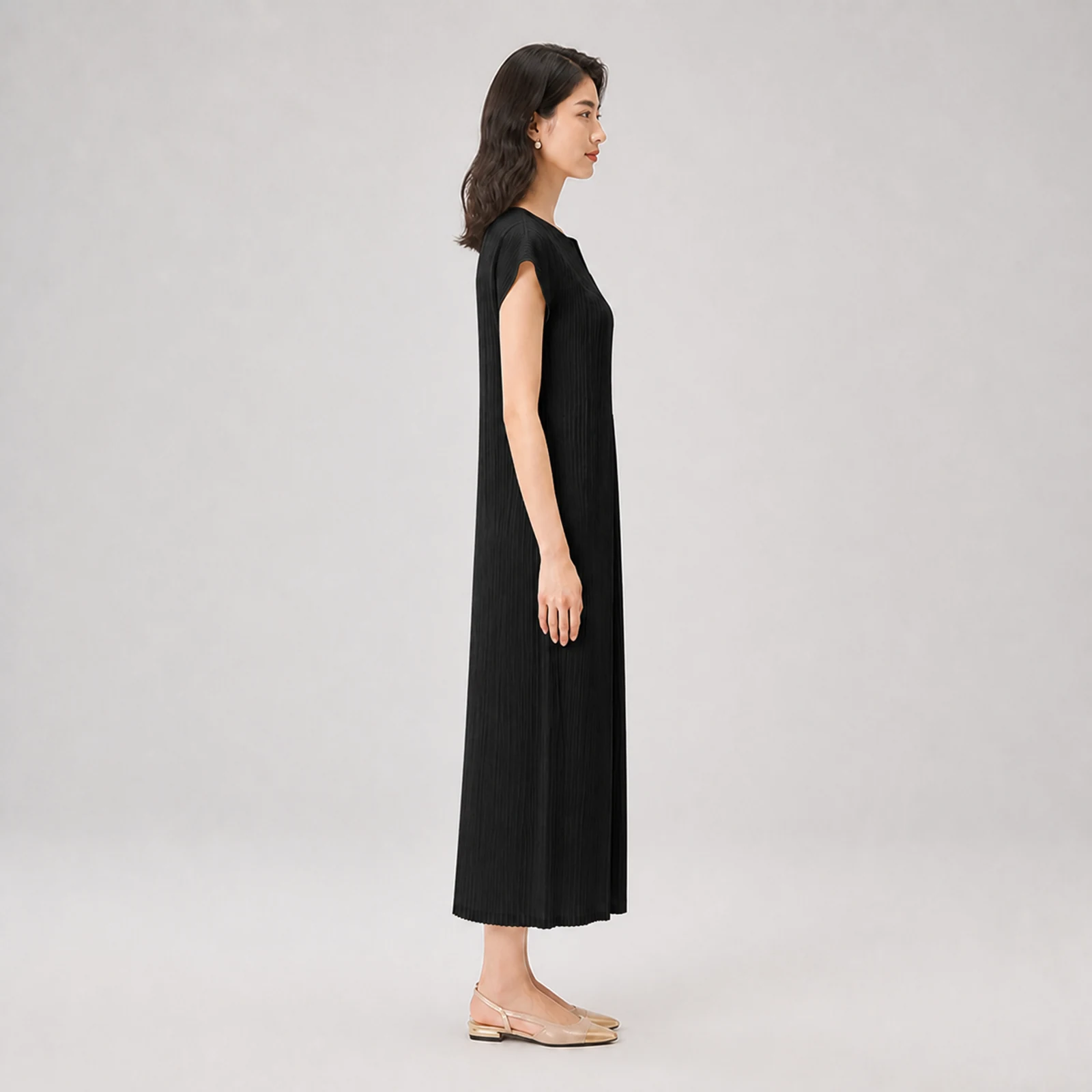 Winslet Black Pleated Midi Dress, view 4